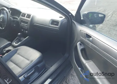 2012 Volkswagen Jetta 2.5L Se z USA, uszkodzony, nr VIN 3VWDX7AJ5CM337257